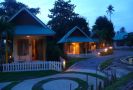 Baan Koh Mak, Night time