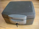 sentry f2300, feuersichere geldkassette, geld sicher aufbewahren, krisenvorsorge bargeldvorrat