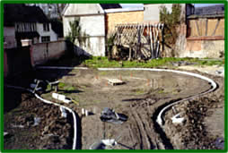Paysagiste - Les Bocages assurent le d�capage d'all�es et la mise en place de tout-venant, nivelage de terrain avec apport de terre v�g�tale, travaux de ma�onneries paysag�res, de tranch�es et de pose de cl�tures...