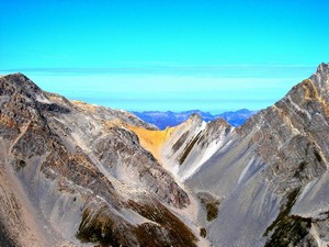 col rougedepuisb.jpg