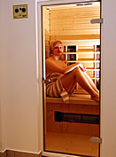 W�rmekabine, Whirlpool, W�rmekabine, Finnische Sauna, Ruheraum - Wellness im Hotel Lindenhof bei Passau Bayerischer Wald Bayern Wellnesshotel im Luftkurort Kellberg