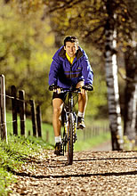Urlaub mit dem Mountainbike im Bayerischen Wald, radfahren am Donauradweg Passau - Wien in Bayern, Hotel Lindenhof mit Langzeitparkplatz