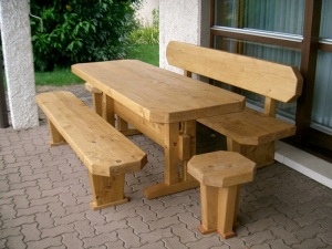 Tisch fÃ¼r Gartensitzplatz
