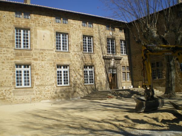 Restauration Chateau chavannes.jpg