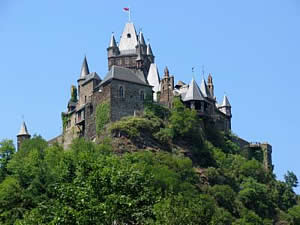 Blick auf die Reichsburg in Cochem