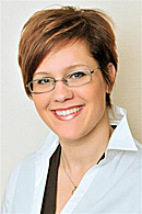 Sarah Schmid - Stv. Geschäftsführerin - Spezialistin für Haarverdichtungen und Haarverlängerungen