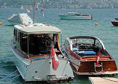 OBCZ-Motorboote vor der Seehalde in Oberrieden. ML Ajax (links), Hillbilly (rechts), Antarctica (oben Mitte)