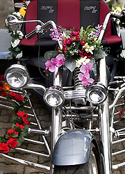 bannerwechel_hochzeit_onkel_joes_rent_a_trike/htr_april_040bw.jpg
