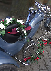 bannerwechel_hochzeit_onkel_joes_rent_a_trike/htr_hochzeitstrikes_029bw.jpg