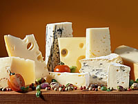 © Sergei-Didyk - Fotolia.com / Metzgerei Kussmaul Stuttgart-Degerloch Käsetheke