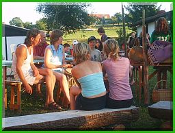 In Gemeinschaft ist die Stimmung schnell auf Ihrem Höhepunkt