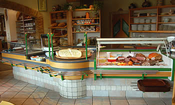 Das Buffet mit selbstgemachten Spezialit�ten