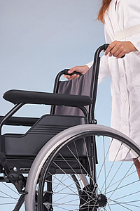 Vermittlung von Hilfsmitteln f�r die Pflege