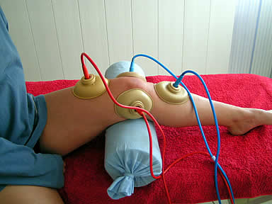 Elektrotherapie am Knie