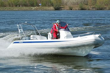 Freiberger Trailerboot Charter - Schlauchboot Grand 550