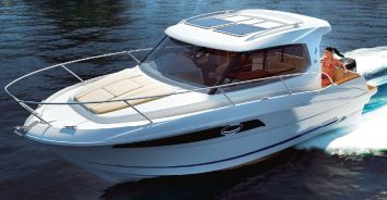 Beneteau Antares 880