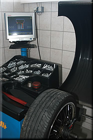 Unsere moderne Wuchtmaschine