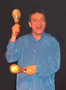 Bandleader Ricardo Hernández