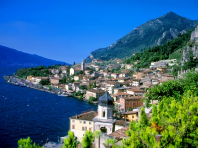 012-05--I--Gardasee--Blick auf Limone.jpg