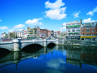 K07_016_Dublin_Irland_River_Liffrey.jpg