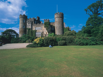 K22_025_Malahide_Castle_Malahide_Co._Dublin_Irland.jpg