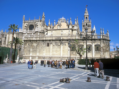 030-13--E--Andalusien--Sevilla--Blick auf die Kathedrale.jpg
