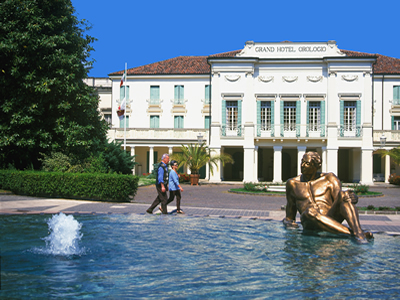 014-48--I--Abano Terme--in den Kuranlagen.jpg