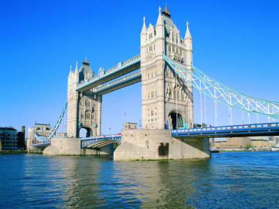 K05_044_Themse_und_Tower_Bridge_London_England_Gro�britannien.jpg