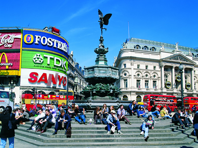K05_045_Piccadilly_Circus_London_England_Gro�britannien.jpg