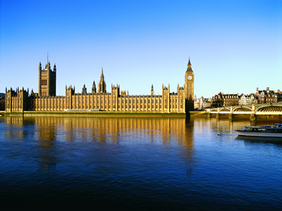 K06_020_London_England_Gro�britannien_Themse_und_Houses_of_Parliament.jpg
