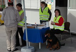 Empfang und Information im Eingangsbereich
