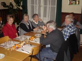 Die ersten G�ste w�ren parat...