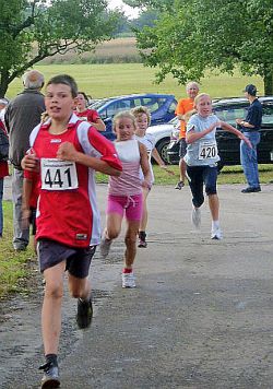 Zieleinlauf Jugendlauf