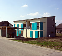 Mehrfamilienhaus in Offenstetten