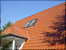 BAG Röben Flachdachziegel rot engobiert BAG Röben Flachdachziegel rot engobiert