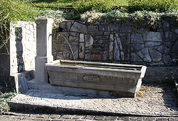 Brunnen B�elstrasse 9