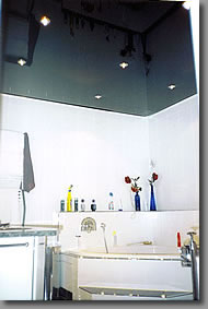Badezimmerdecke