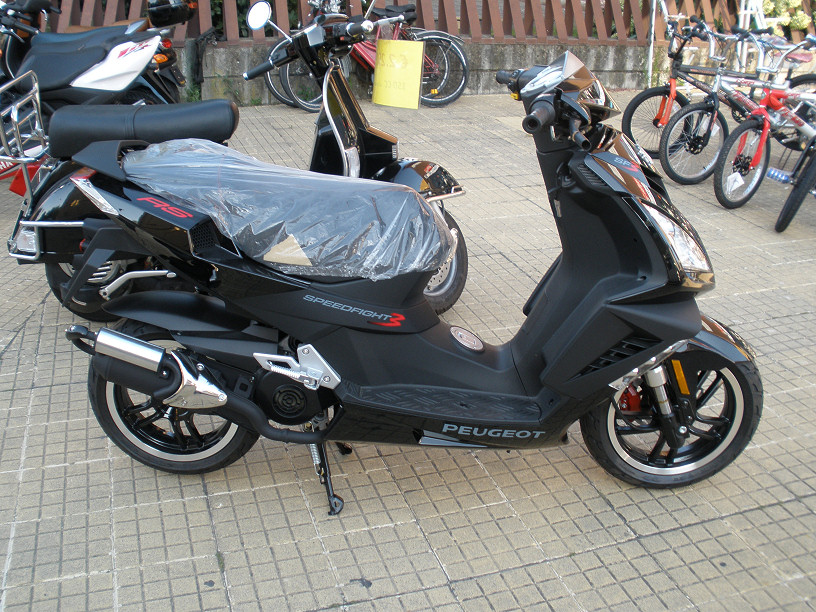 scooterone.jpg