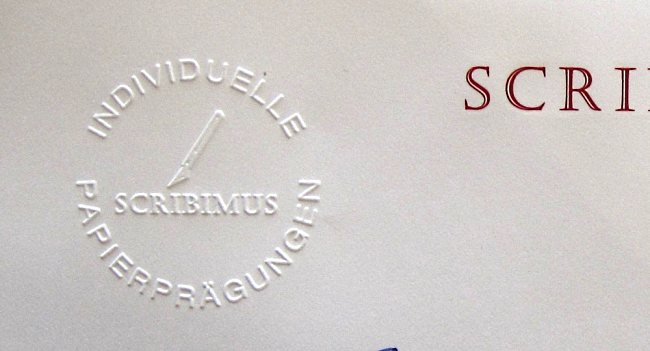 Gelungene Umsetzung eines ALTA-Individual-Motivs mit Firmenlogo