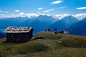 Die Belohnung nach der Wanderung ist ein Blick &uuml;ber die Gipfel der Zillertal Arena