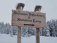 Wegweiser zur Skih&uuml;tte Lang in &Ouml;sterreich