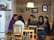Frauenstammtisch in der Skih&uuml;tte &Ouml;sterreich