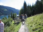 Rundweg um den See