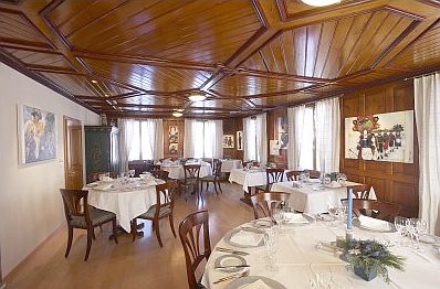 Restaurant Sonne - Urn&auml;scch