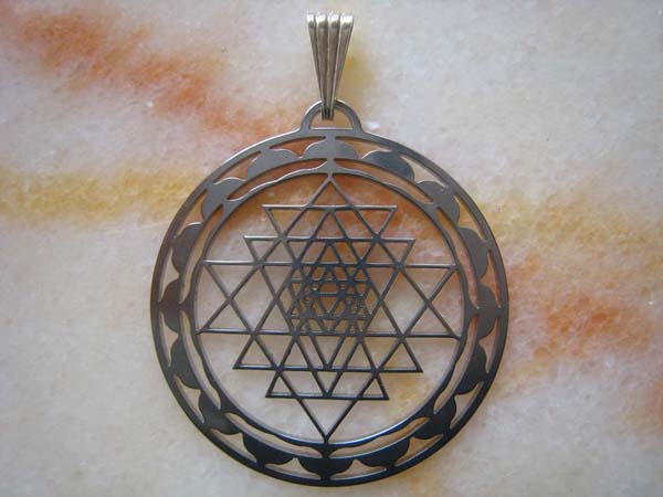 1-sri-yantra.jpg