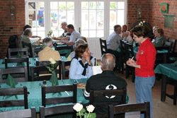 Spargelhof Beeck - unser Spargelrestaurant in der Bauerndiele.