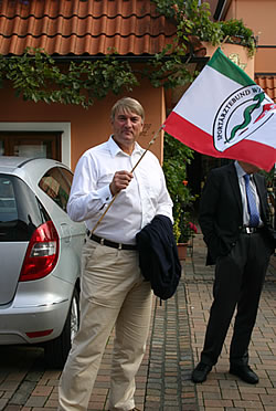 Auf das richtige Pferd gesetzt - Jahreshauptversammlung 2010 fand in Warendorf der Stadt des Pferdes statt