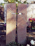 2-teiliger Grabstein mit Kreuzdurchbruch