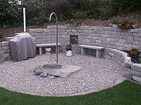 Auch Wege zum Sitzplatz und Sichschutz bekommen Sie bei St&ouml;ckl Gartenbau