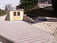 Parkplatz aus Betonsteinen